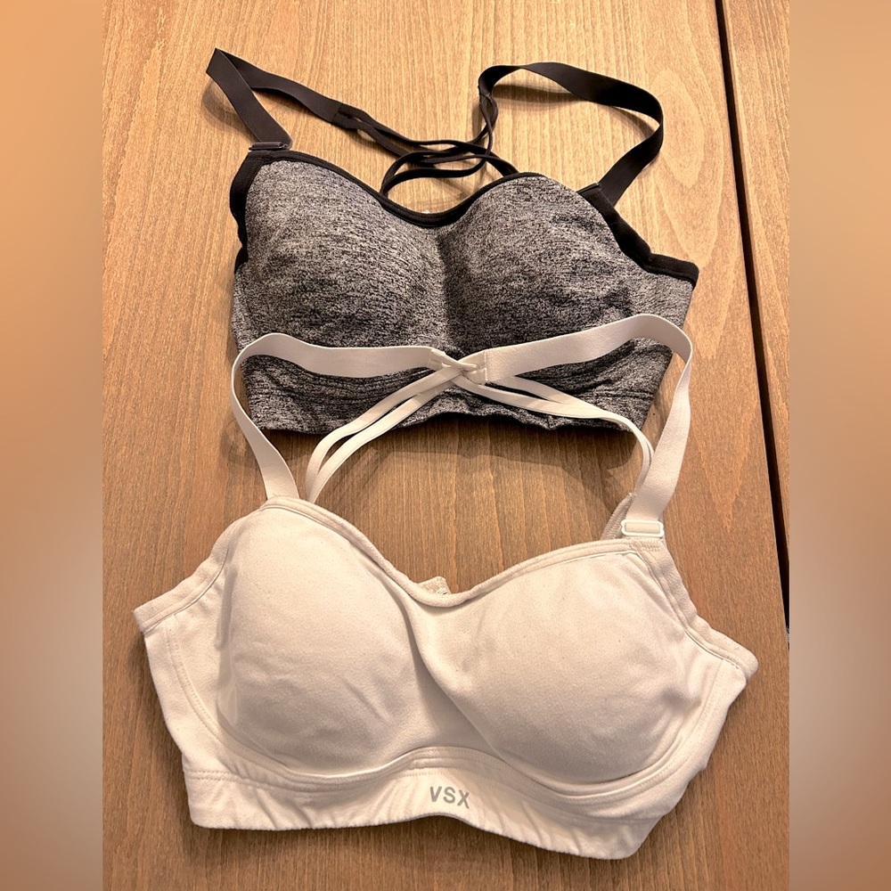 Women’s Victorias Secret Sport Wired and Padded Sport Bras size 32D